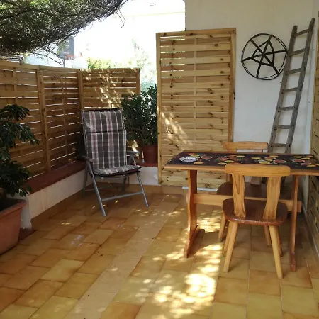 Aurora Holiday home Ognina